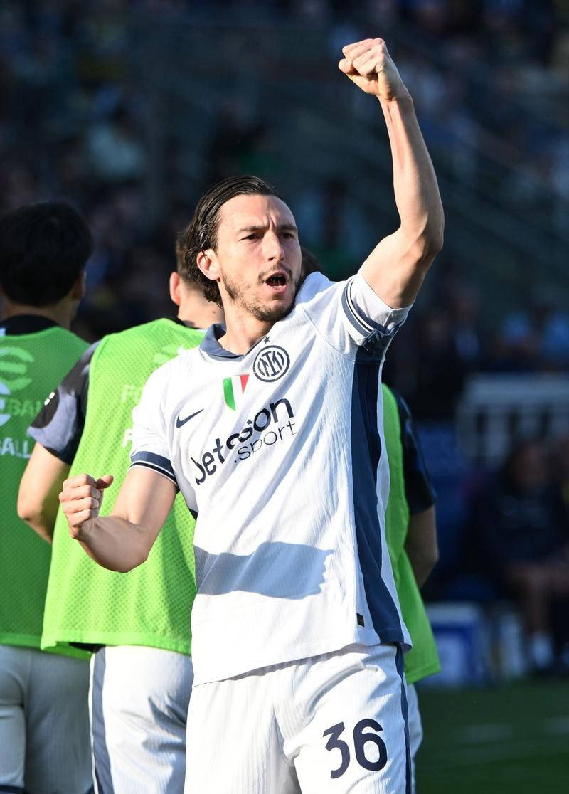 国米力克阿森纳，卡瓦尼补时绝平意甲